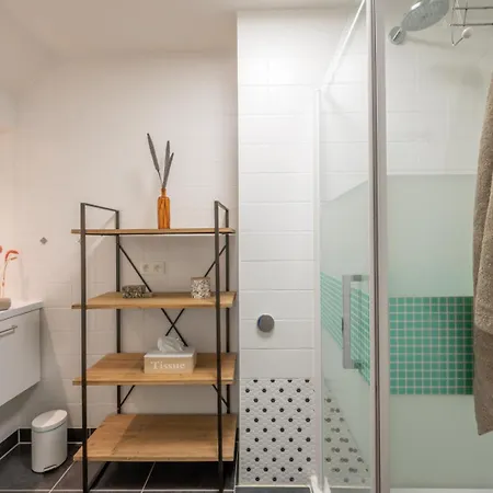 Bright Penthouse With Sunny Terrace Near Apartmán *