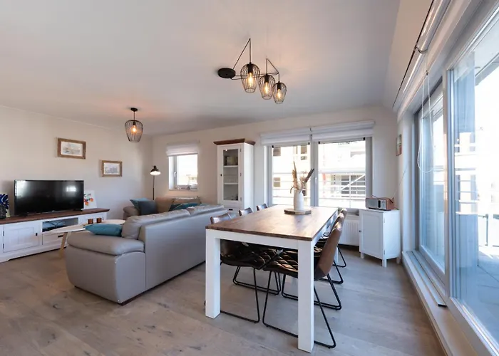 Bright Penthouse With Sunny Terrace Near Apartment