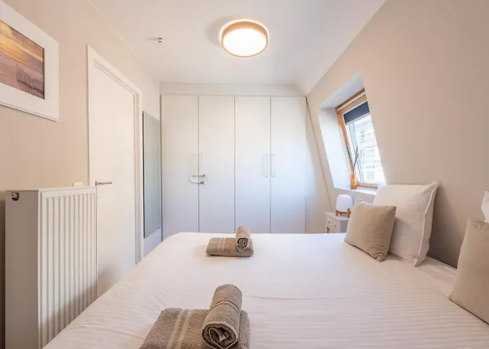 Bright Penthouse With Sunny Terrace Near *